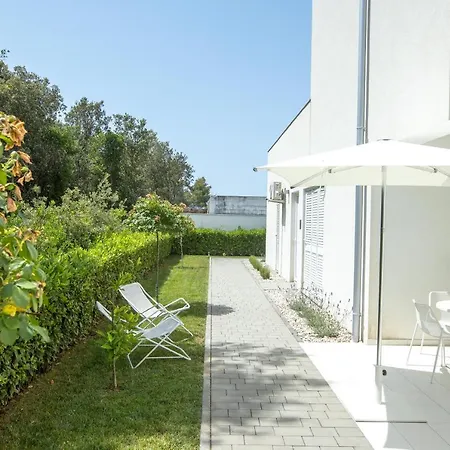Residence 25 Petrcane Exterior photo